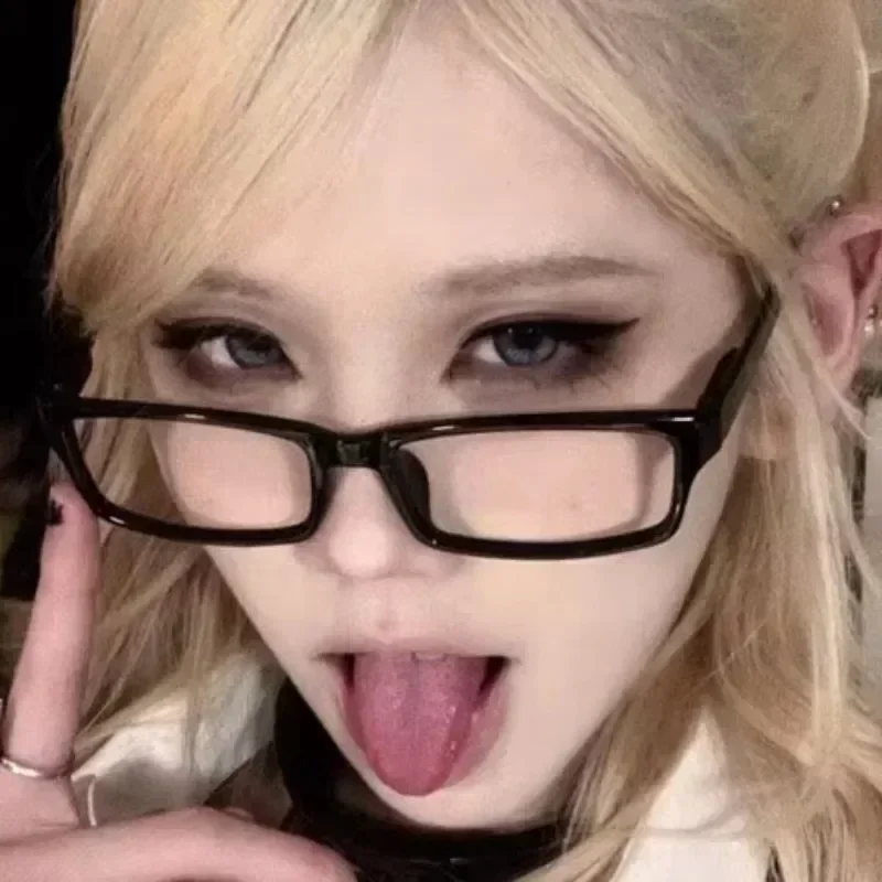 Kacamata Bingkai Persegi Hitam Kecil Jepang Antik Y2K Kacamata Fotografi Cosplay Anti Cahaya Biru Gadis Pedas Keren Manis