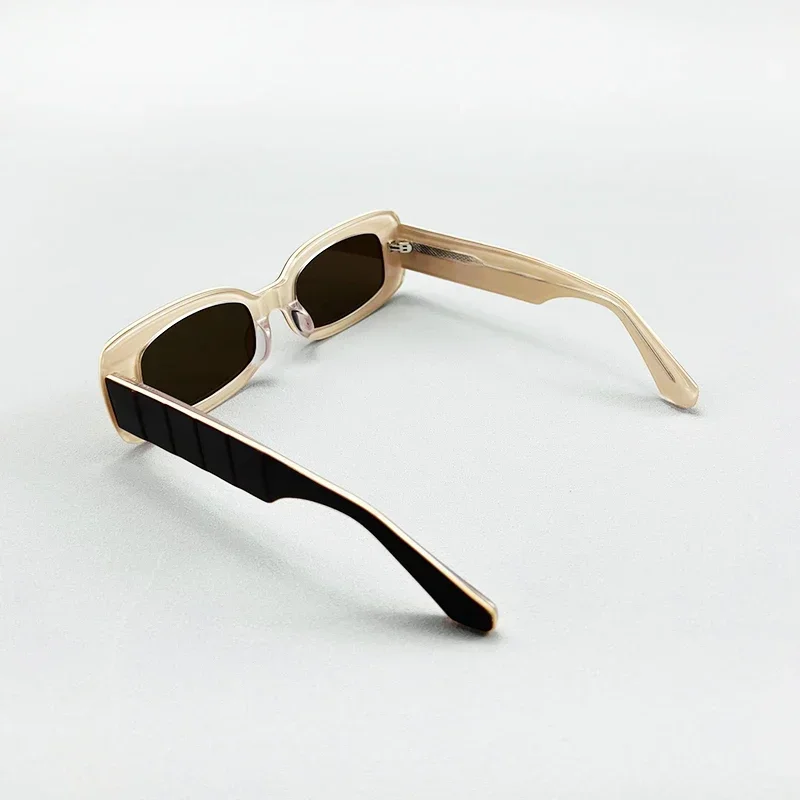 光学レンズ用の取り外し可能なクリップオンフレーム付き偏光デザイナーサングラス、ファッショナブルな男性と女性のための美的メガネ