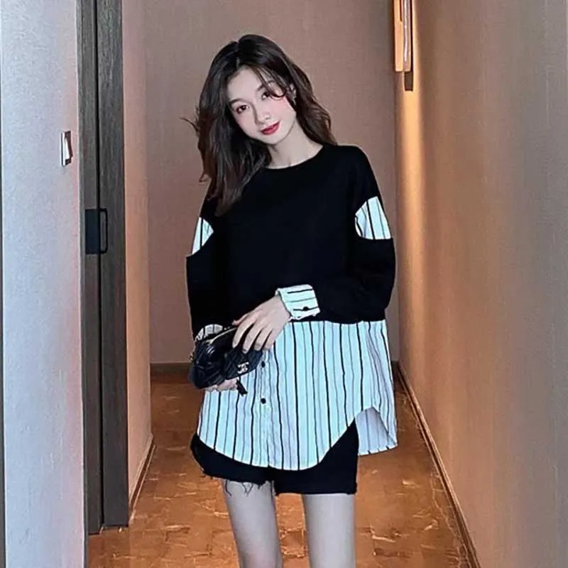 Fashion O-Neck Spliced Striped Fake Two Pieces Blouses Women\'s Clothing 2024 Spring New Loose Casual Tops Asymmetrical Shirts