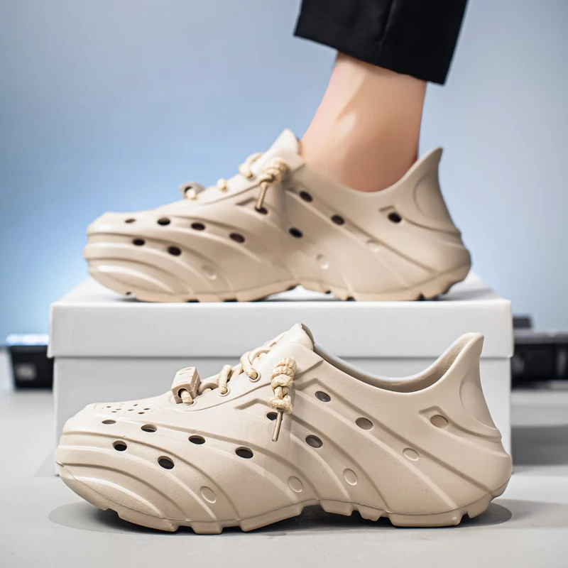 2026 New Summer Fashion Lovers Sandals EVA Baotou Men's Sandals Outdoor Thick Bottom Hole Shoes Luxury Beach Men Garden Shoes