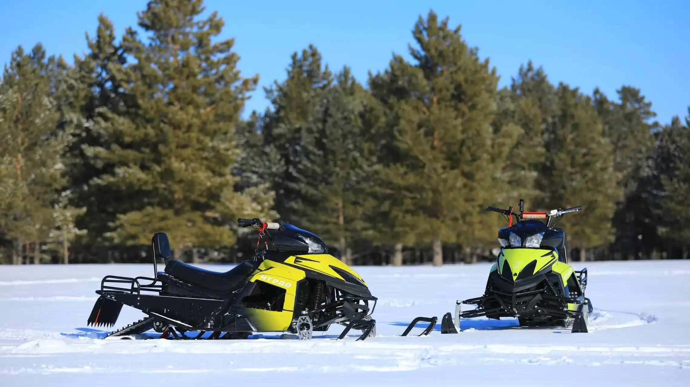 2025HTLD 200cc Snowmobile HT200 Single Cylinder 4-Stroke Off-Road Motorcycle Accessories with Balance Axle Snowmobile