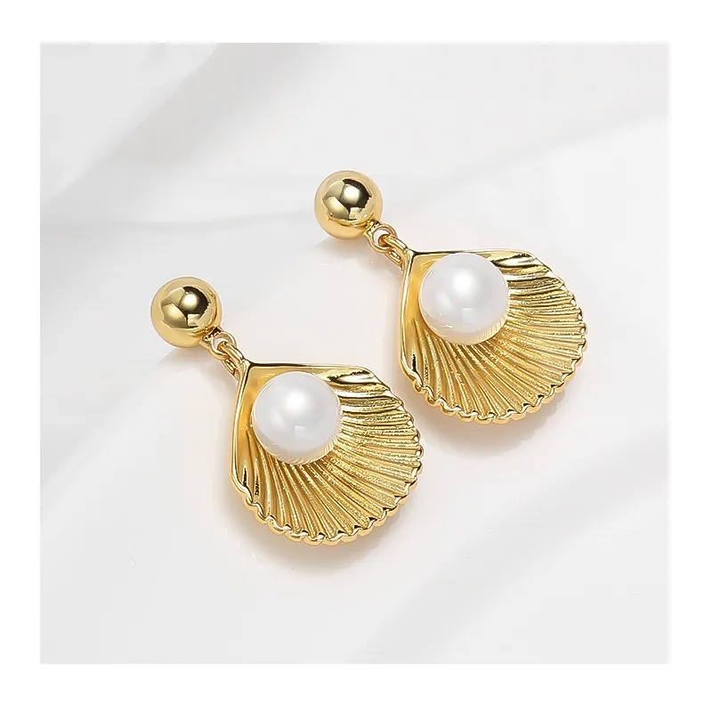 

Pearl Stud Earrings Light Luxury Commuter Accessories Stud Earrings Women's Simple Shell Shape Design Sense Stud Earrings Needle