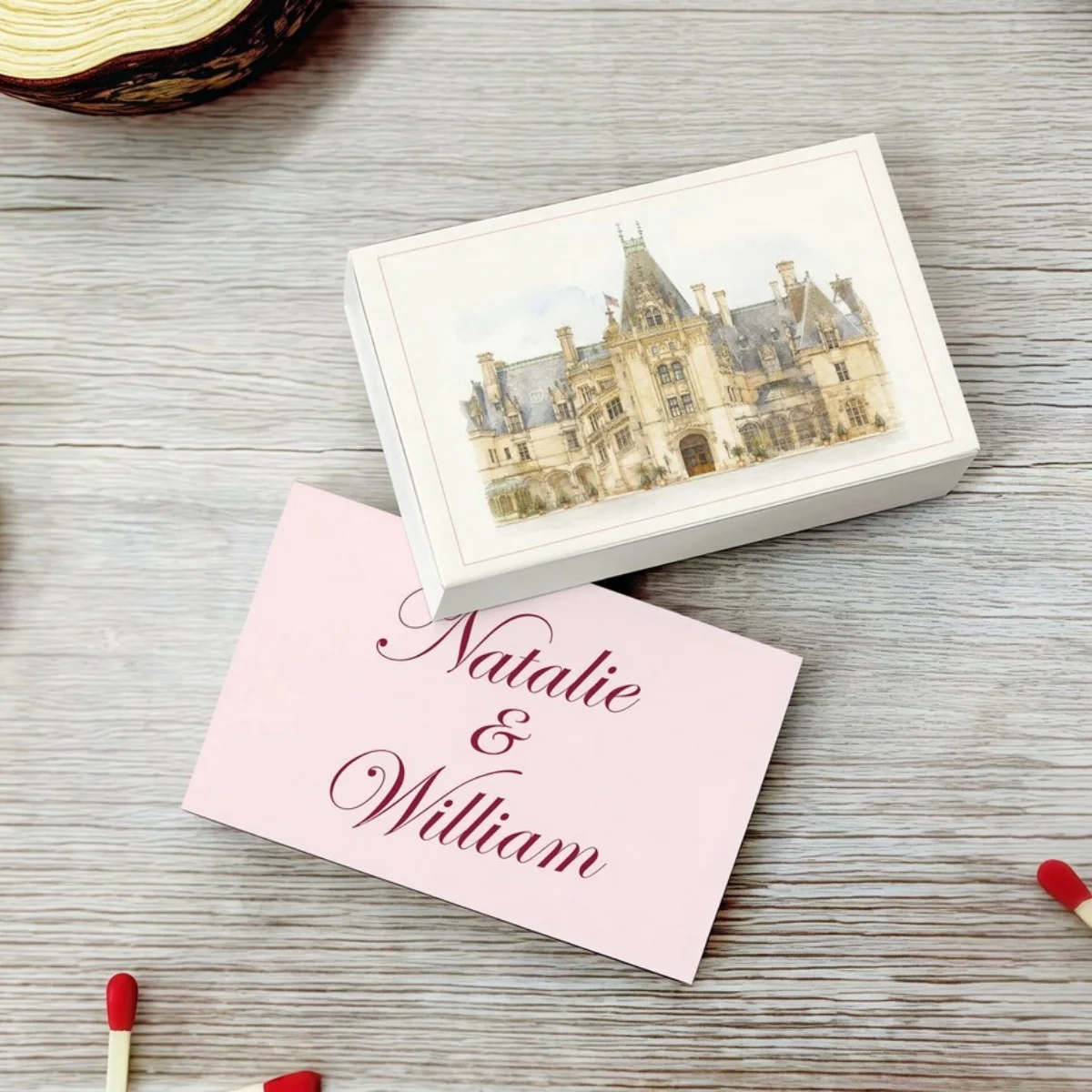 cajas-de-cerillas-personalizadas-para-bodas-cajas-de-cerillas-con-ilustraciones-del-lugar-de-la-celebracion-cerillas-con-motivos-de-bodas-en-destinos-pintados-al-acuarela-elegantes-cerillas-para-bodas-en-propiedades