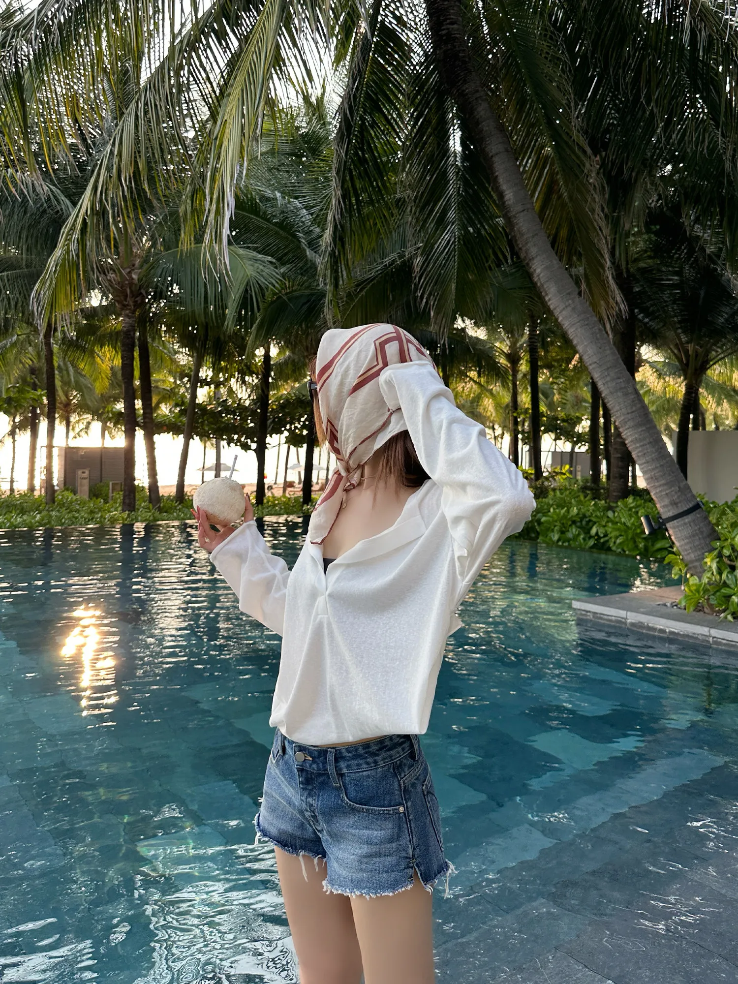 【FANGTING】Women Summer Denim Shorts Raw Edge Design Vintage Distressed Hot Pants Casual Streetwear Slim Jeans
