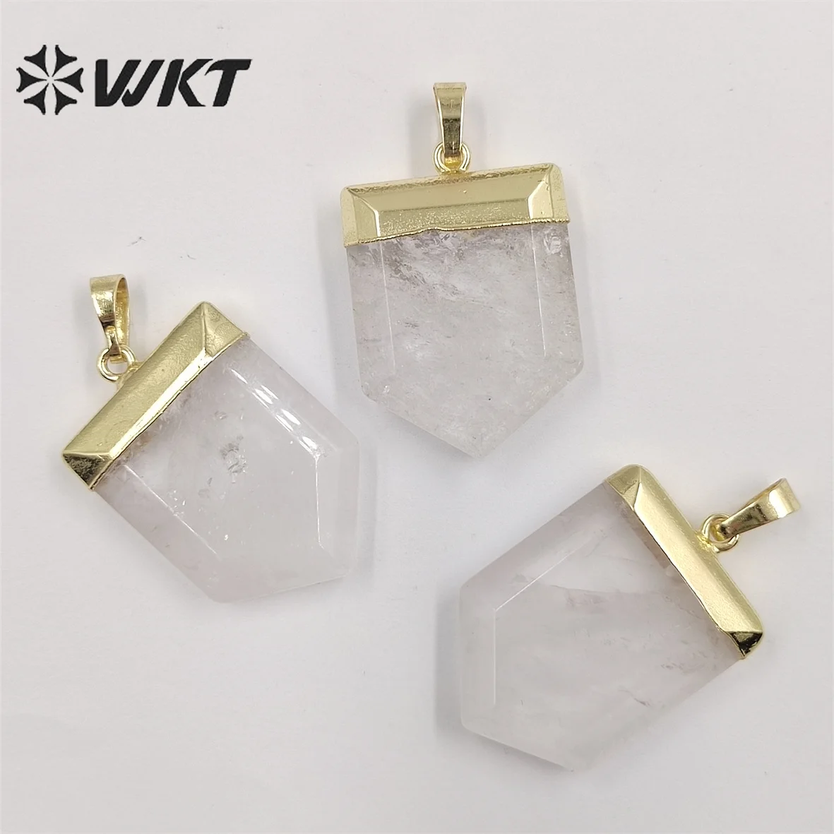 

WT-P1829 WKT 2022 Elegant Natural Crystal Quartz Regular Shape Pendant Gold-Plate Pendant Trend Summer Jewelry Gift Fashion