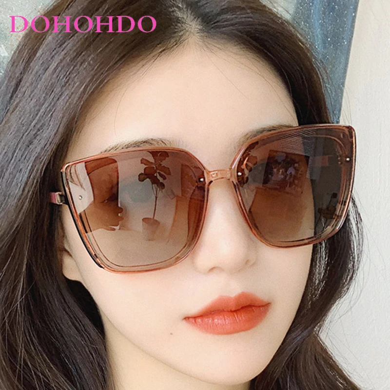 

New Square Rivets Sunglasses Man Vintage Sun Glasses For Women Fashion Big Frame Driving Travel Female Shades Gafas De Sol Mujer