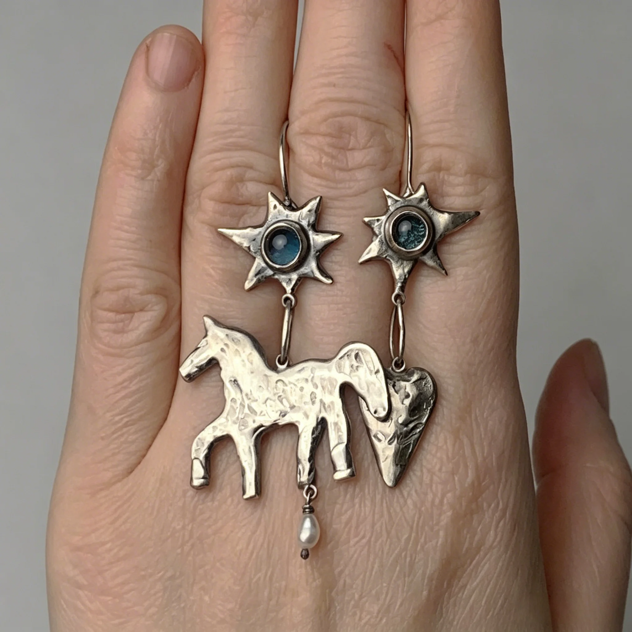 The retro octagonal star with spotted horse lady pendant earrings are suitable for parties, gatherings and dates.