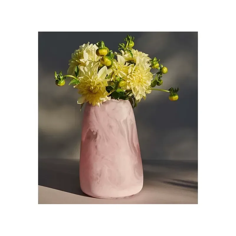 Premium Quality Aqua Resin Swirl Vase Artistic Modern Handicraft Eco-Friendly Waterproof Wedding Tabletop Vase Custom Color