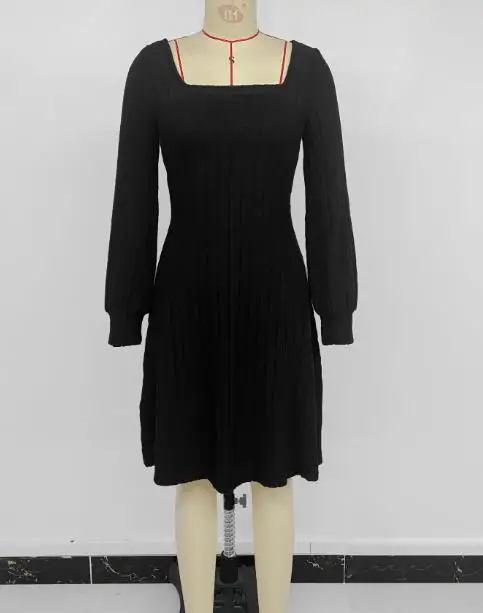 2025年ニューデザインニットワンピース　ブラッシュドサテンストライプスリットVネック長袖秋ワンピース　レディースファッション　スリムAラインワンピース