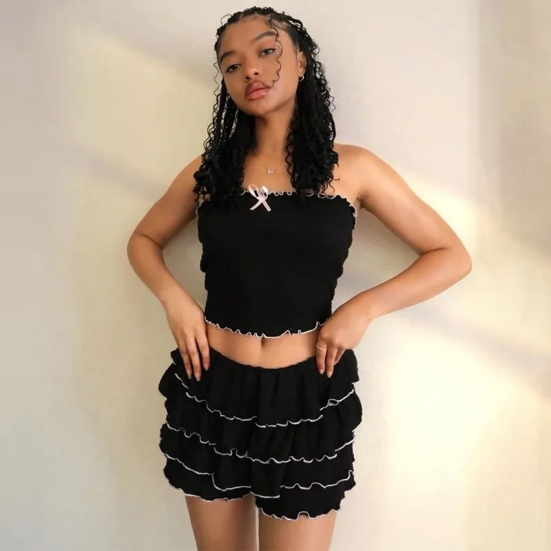 

2024 Summer New Fashion Sexy One-line Tube Top Pleated Cake Short Skirt Suit for Women Sexy and Fashionable Two-piece Set