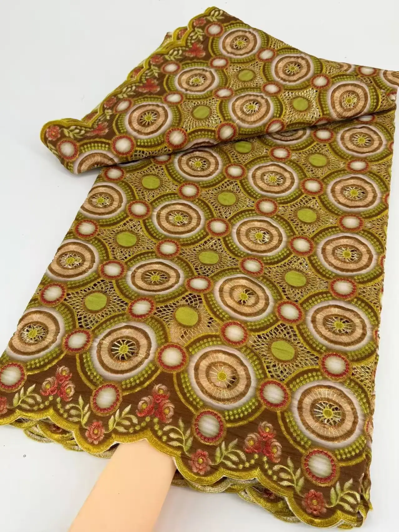 African Guipure Fabric Embroidery Cord Lace Flower Lurex Traditional Senegal Water Soluble Fashionable Sewing Material