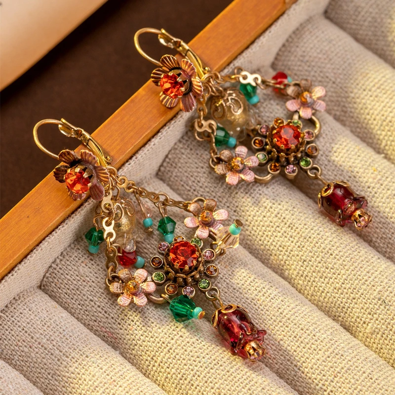 

Chinese Retro Earrings with A Light Luxury and High-end Feel, Flower Shaped Women Earrings Classical Personalized Jewelry Gifts