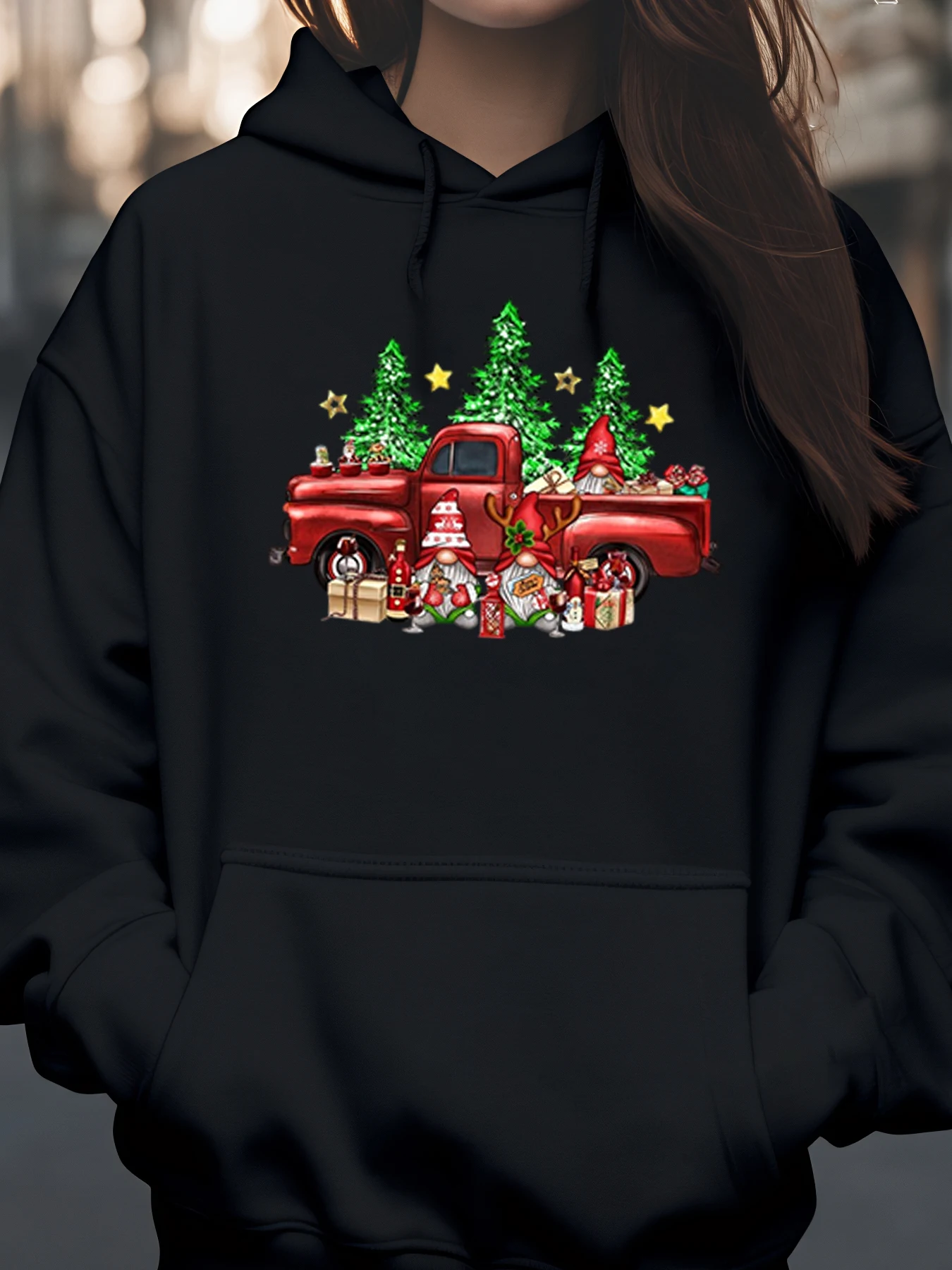 

Рождественский грузовик с елкой и подарками. Толстовка с принтом. Праздничная одежда для женщин и мужчин.
