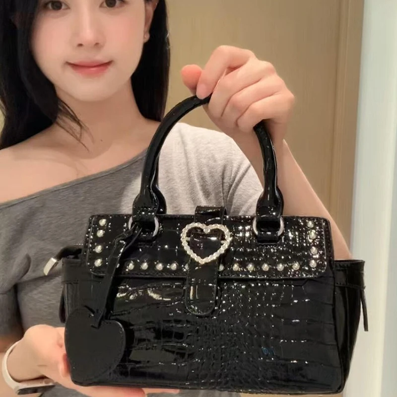 Y2K Crocodile Texture Commuter Tote Bag Large Capacity Casual Streetwear Shoulder Handbag Vintage Heart Rivet Decor Multi-layer
