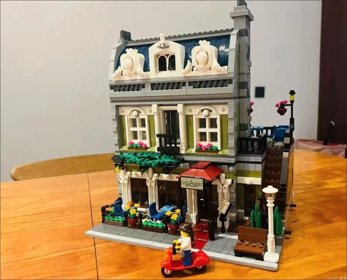 クリエイティブなストリートビューのパリのレストランビルディングブロック建築モデル組み立てレンガのおもちゃ子供大人のためのクリスマスギフト