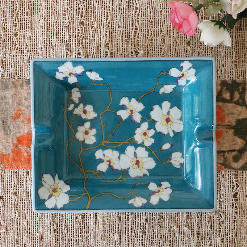 19.5cm Chinese hand-painted flower and bird creative cigarette tray ceramic large retro ashtray square ashtray