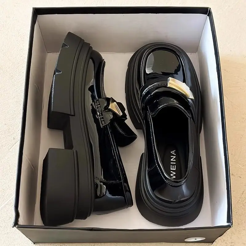 

Women Thick Sole Leather Shoes 2025 Spring New Women's Black Loafers Platform British Slip On Mary Jane Shoes Versatile Design