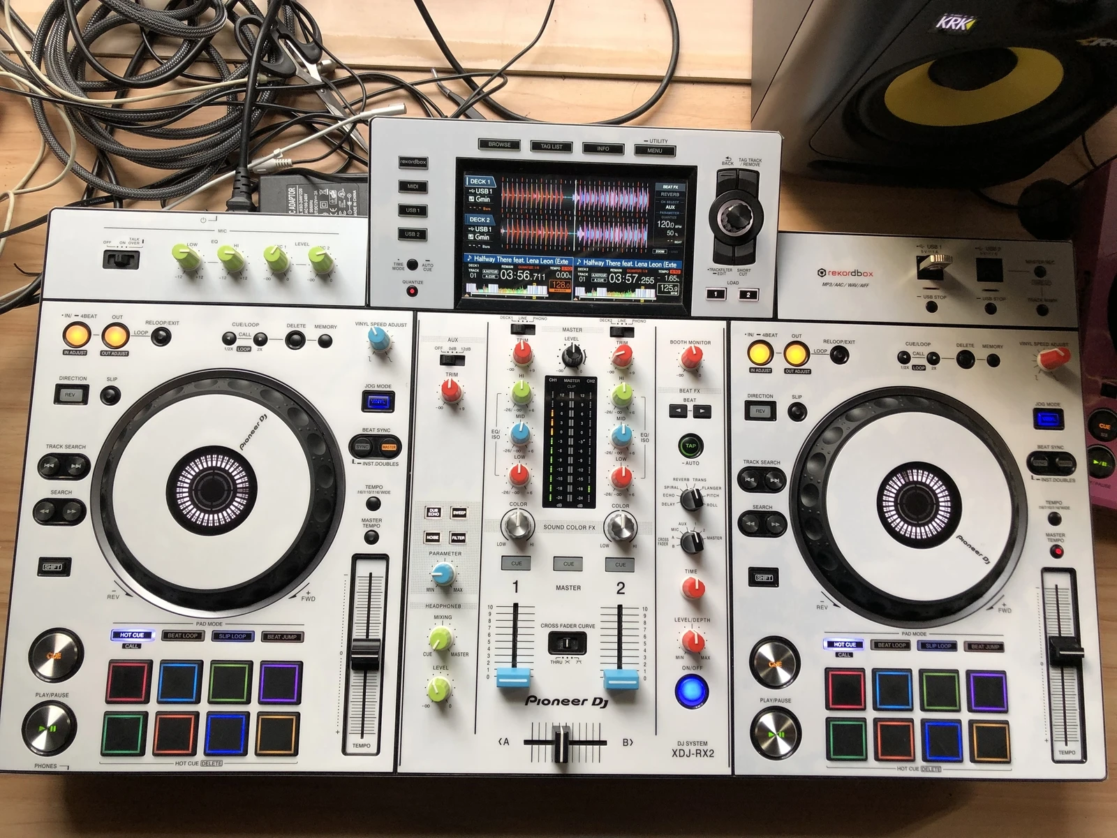 ملصق جلدي لحماية التحكم DJ متعدد الألوان لـ XDJ-RX2