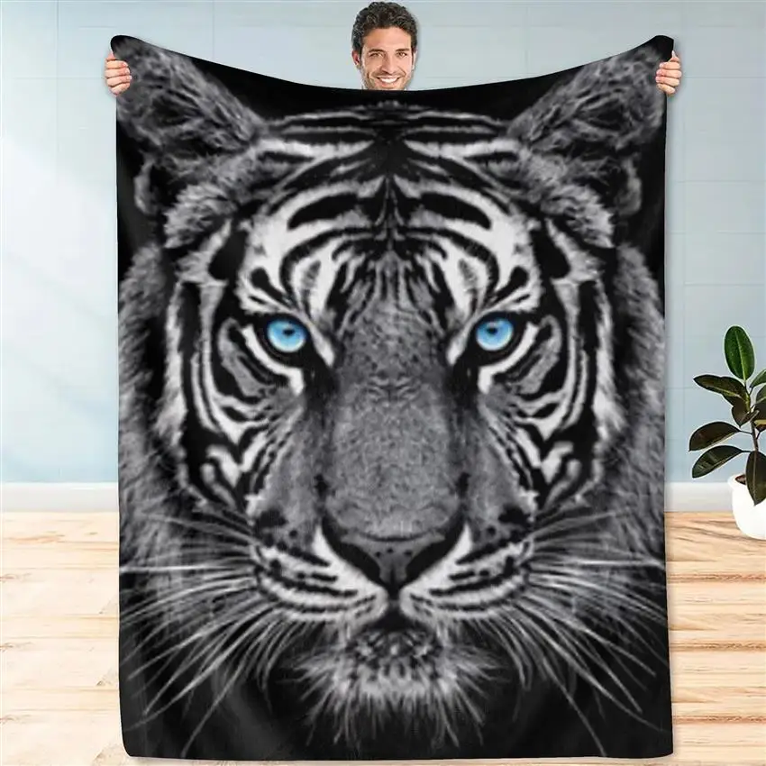 Black and white tiger head pattern Flannel printed blanket suitable for all seasons suitable living room office sofa and travel