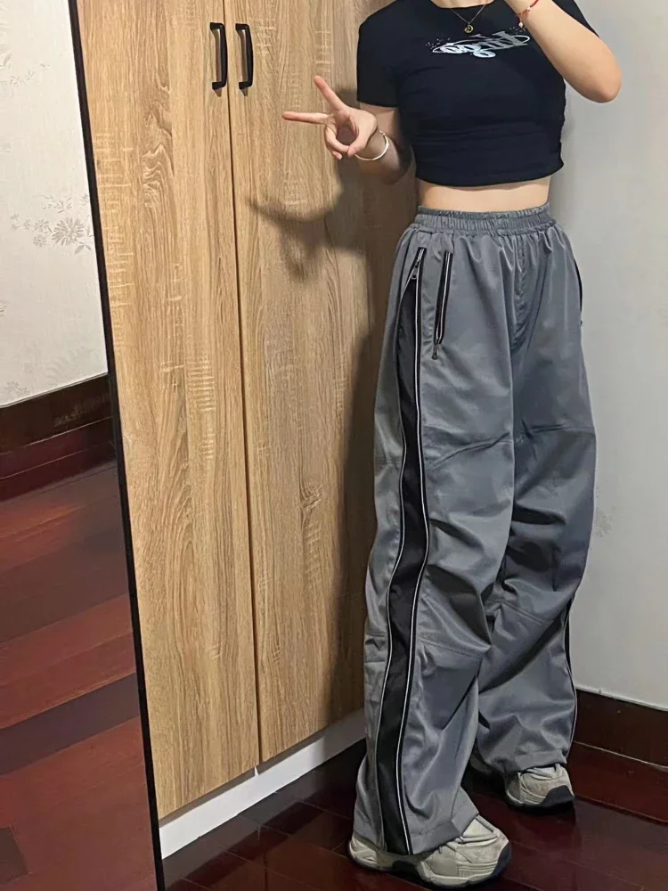 2024 nuove donne Casual pantaloni larghi Harajuku pantaloni Cargo oversize Y2K moda coreana Hip Hop pantaloni con cerniera a gamba larga pantaloni della tuta