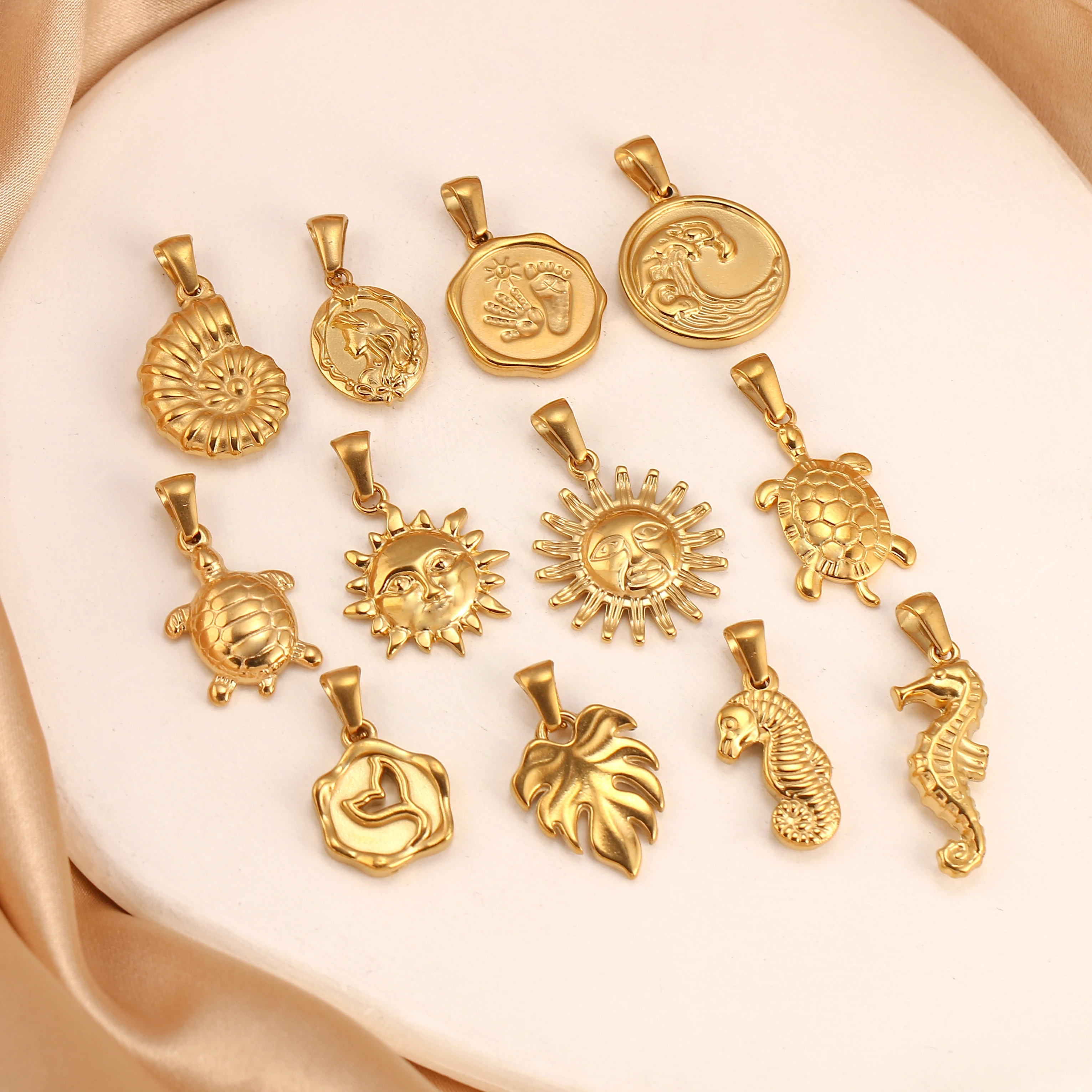 Emboss Face Moon&Sun Charms Stainless Steel Marine Animals Conch Turtle Pendant Jewelry Making Supplies DIY Necklace Accessories