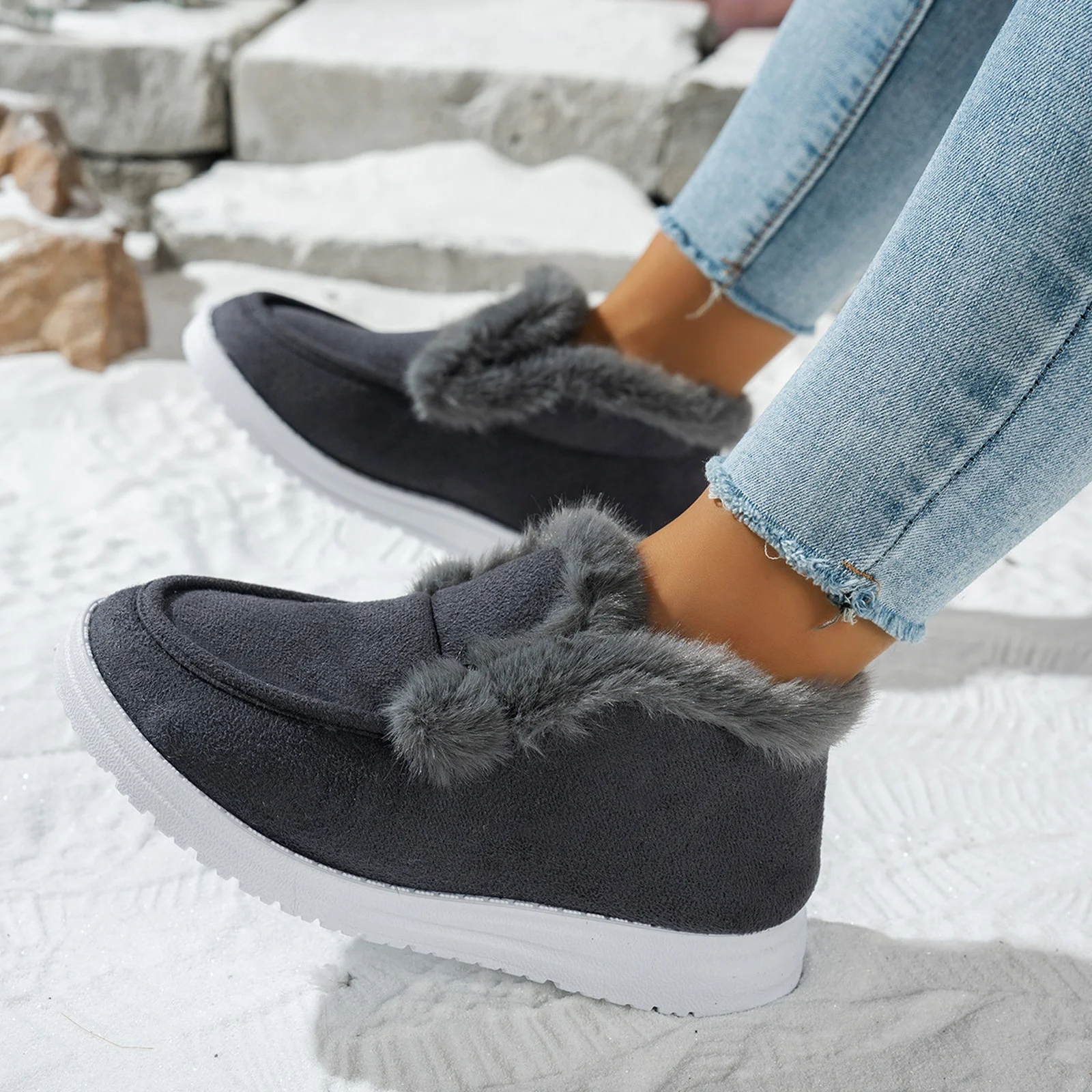 

Hot Seller Women Winter Boots Thickening Plush Warm Snow Boots Cotton Shoes for Women Boots Plus Size Winter Shoes Botines 2025