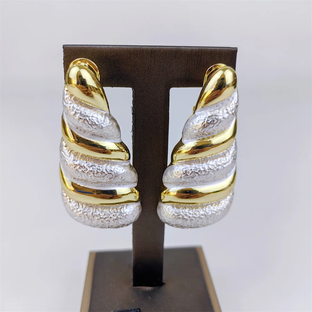 Thumbnail 3 - #26 Trending Gold-Plated Earrings Right Now