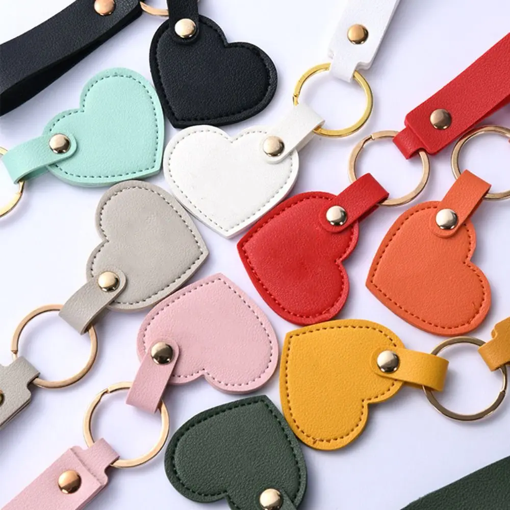 

PU Heart Shape Keychain Car Key Holder Solid Color Leather Heart Keyring Hanging Accessory Backpack Decor Colorful Pendant Kids