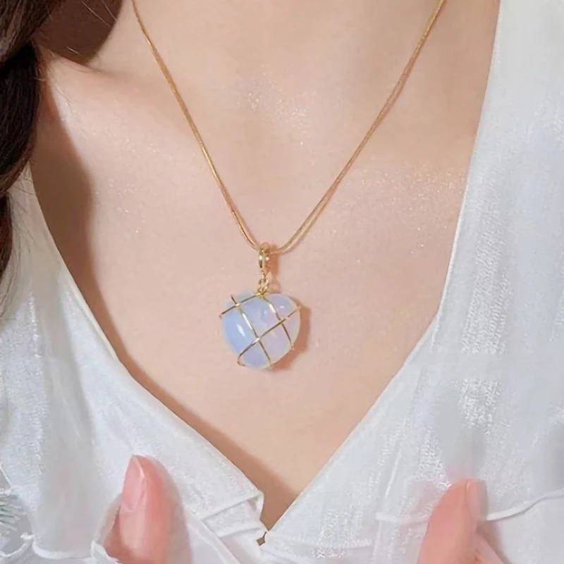 2 Moonlight Stone Necklaces, Mother and Daughter Deep Rose Stone Heart Necklace Set Y2k, Mother's Day Gift for Mom, Women's Frie