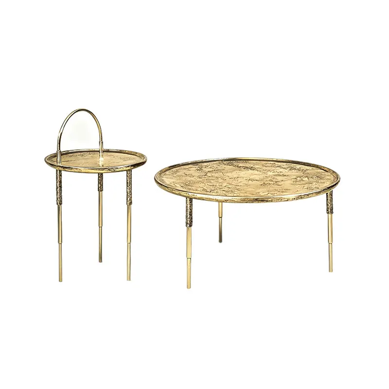 *Modern Luxurious Round Coffee Table with a Simple Design Made of Pure Copper Material Suitable for Use in the Living Room