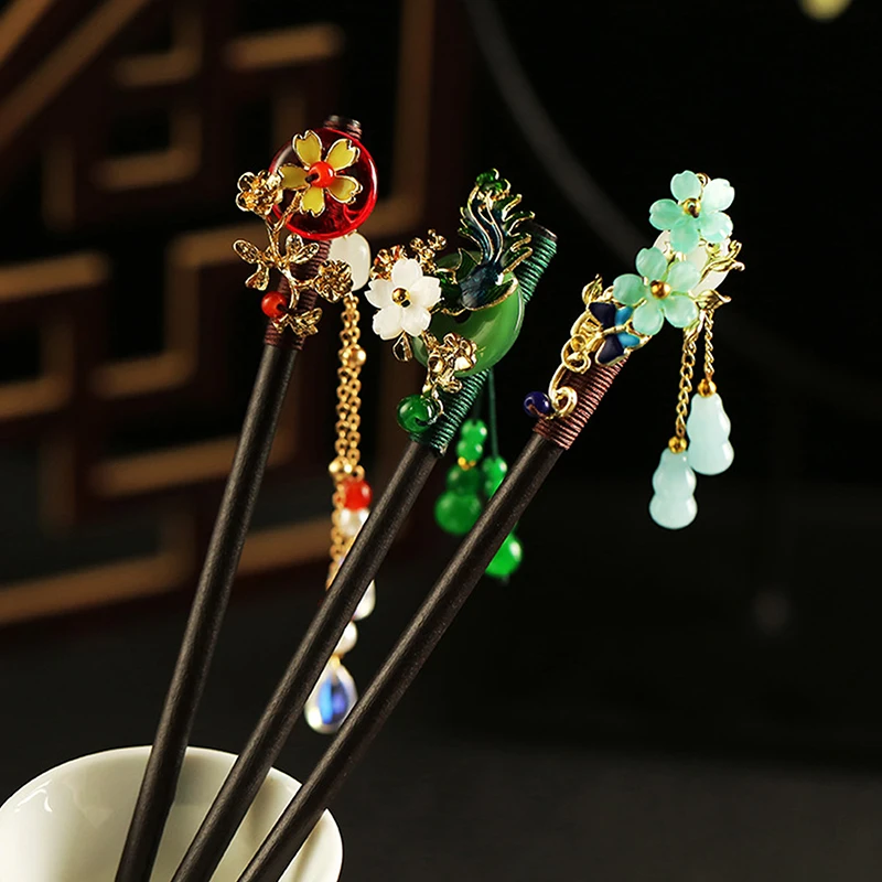 Chinese Style Wooden Hair Stick Vintage Winding Flower Tassel Hairpin Ancient Style Elegant Lady Hair Accessories