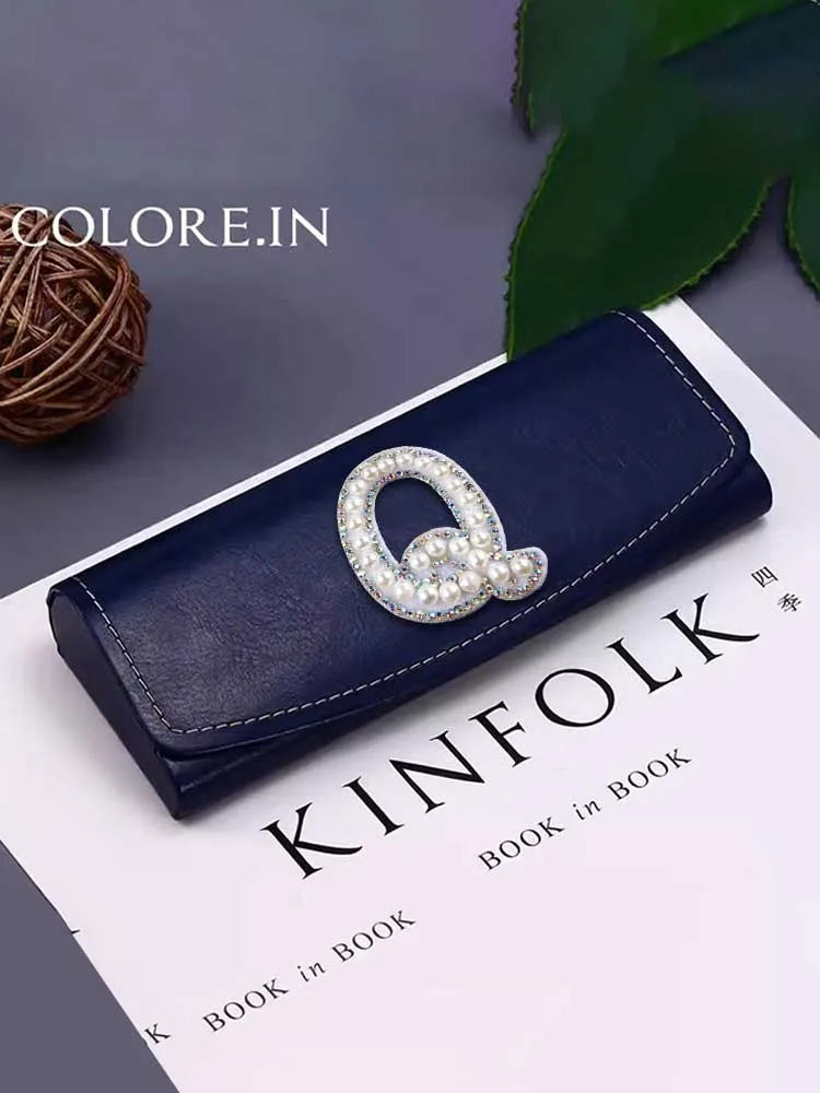 

Customized Retro-Styled Portable Eyewear Cases Personalized Customer Name for Women Accent Optional Letter Decor: Masterful Gems