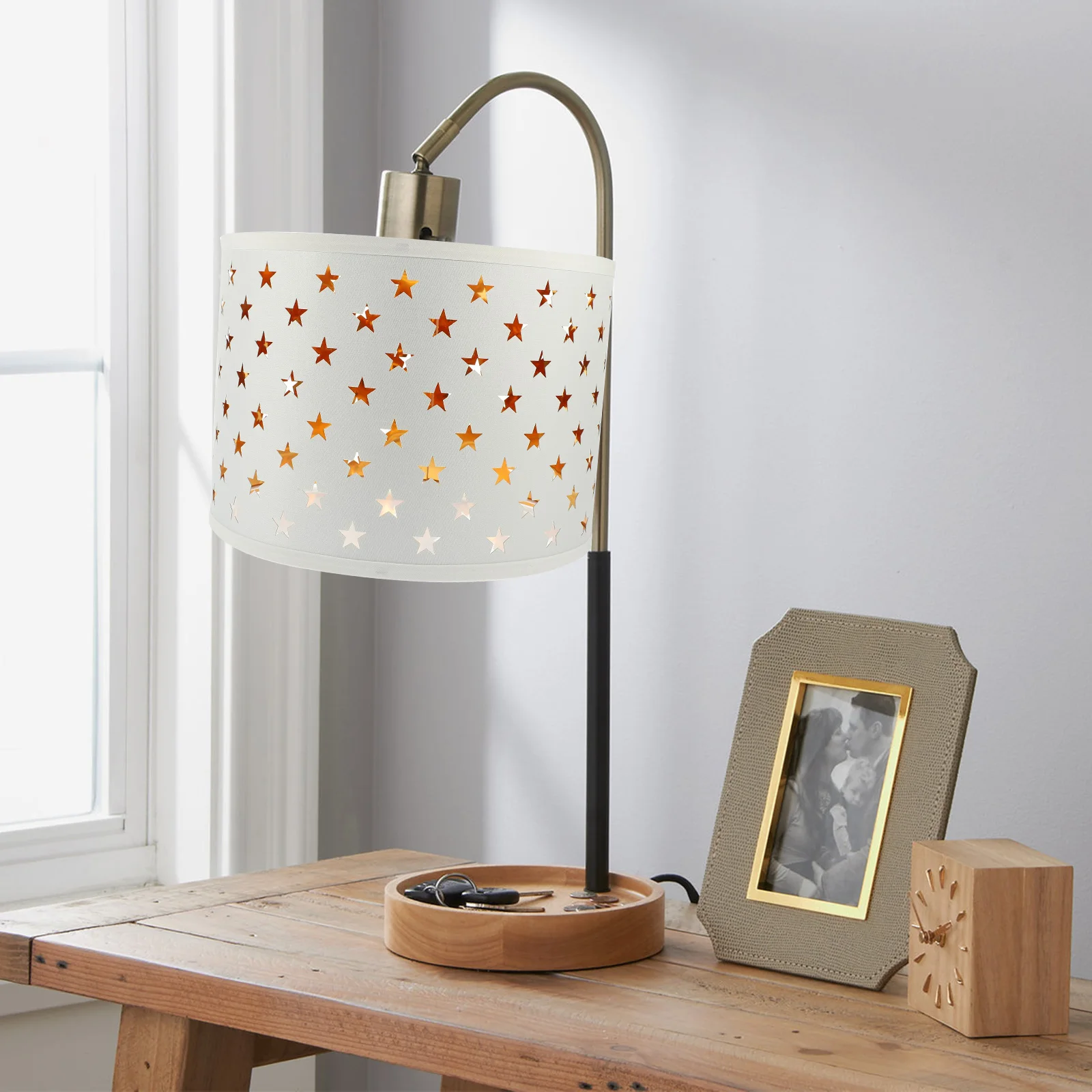 

Engraved Fabric Lampshade Table Floor Lamps Crystal Decoration Vintage Light Bedroom Replacement Large Modern Desk Cover Lamp