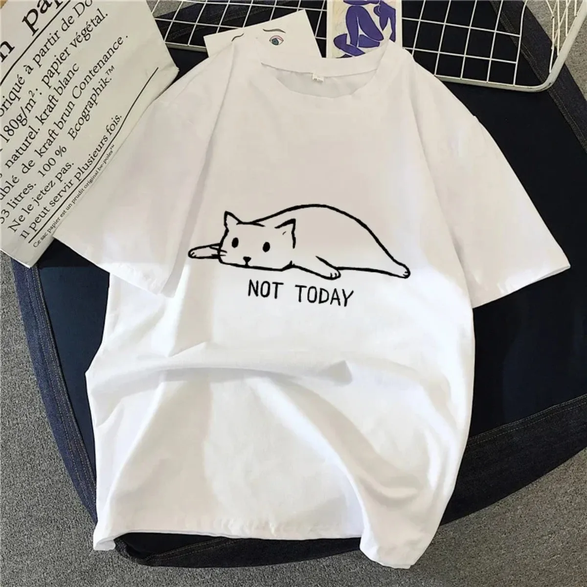 90s Graphic Rock Top Female Clothing Simple Brush Drawing Cat T-shirt Harajuku Vintage Streetwear Fashion Queen Women's T-Shirt