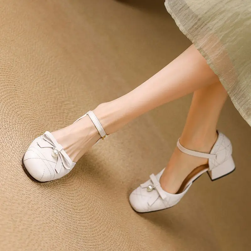 

SIMLOVEYO 2025 милые женские босоножки с квадратным носком на блочном каблуке 4,5 см, с пряжкой и ремешком и бантом, большой размер 46 47 48, модная обувь для свиданий