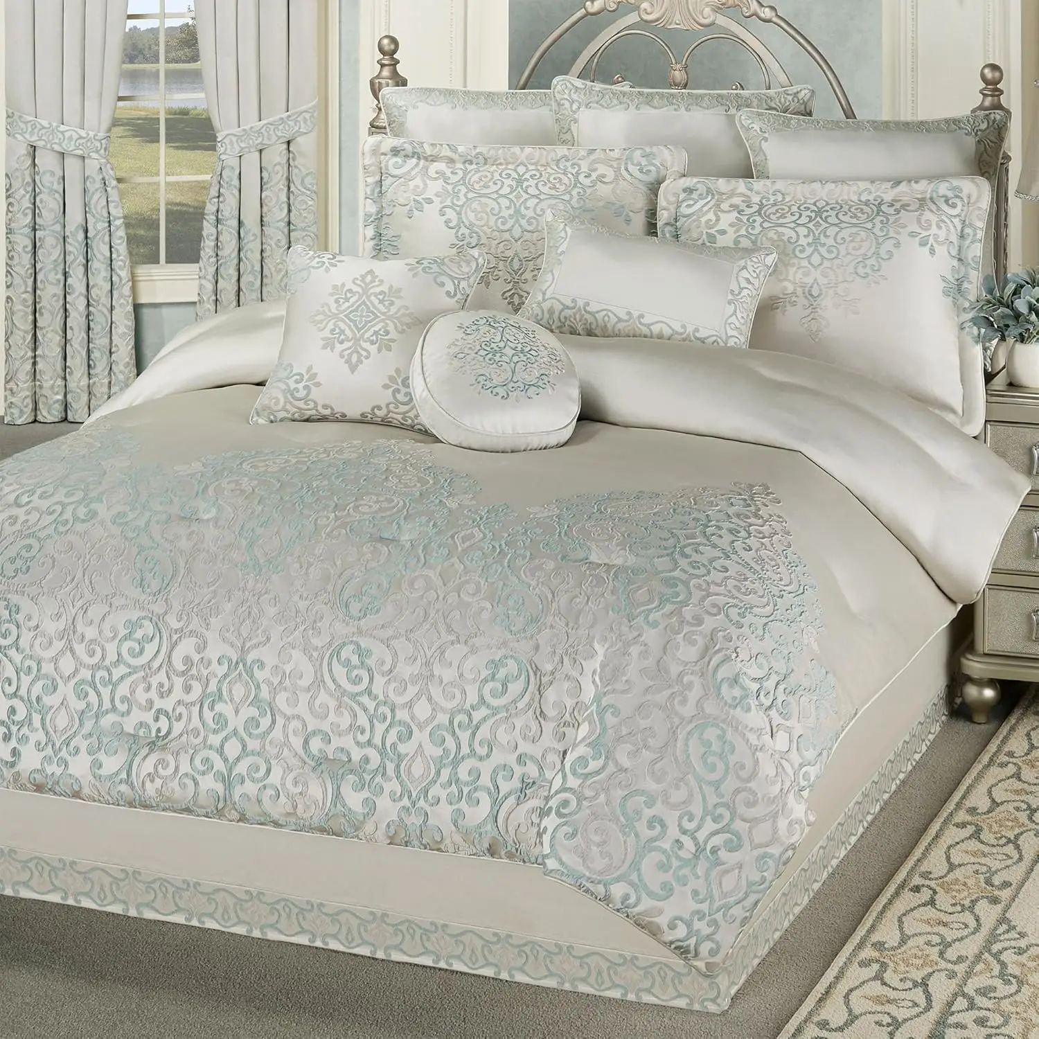 Luxurious Avalon Bedding | Sophisticated Jacquard Woven Scroll | Oyster Spa Silver Gray | 4 Piece Set: Queen Comforter, 2