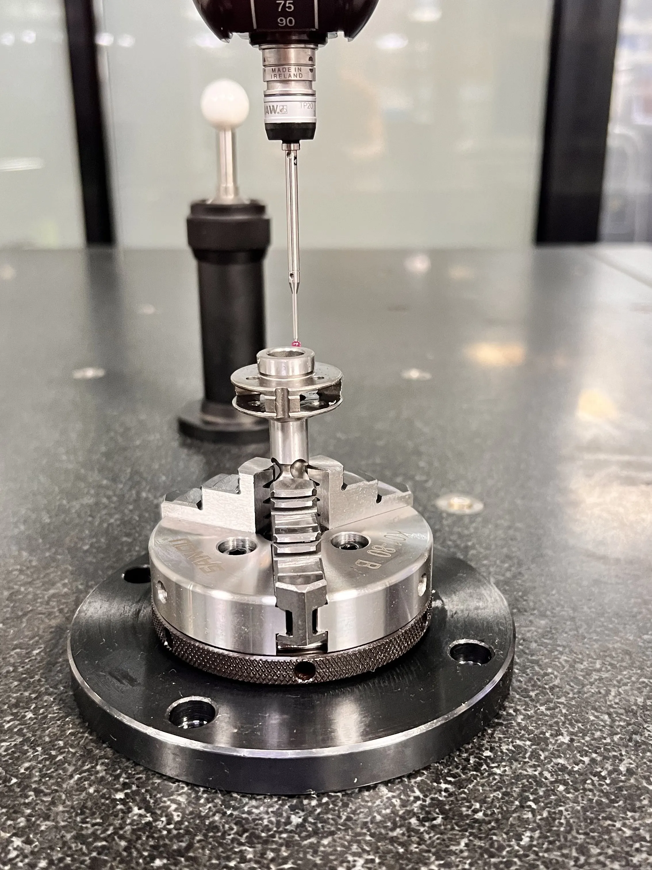 Ultra-Thin 3-Jaw Manual Chuck with Flange, Roundness Tester Chuck, Measuring & Inspection Chuck for Testing Instrument