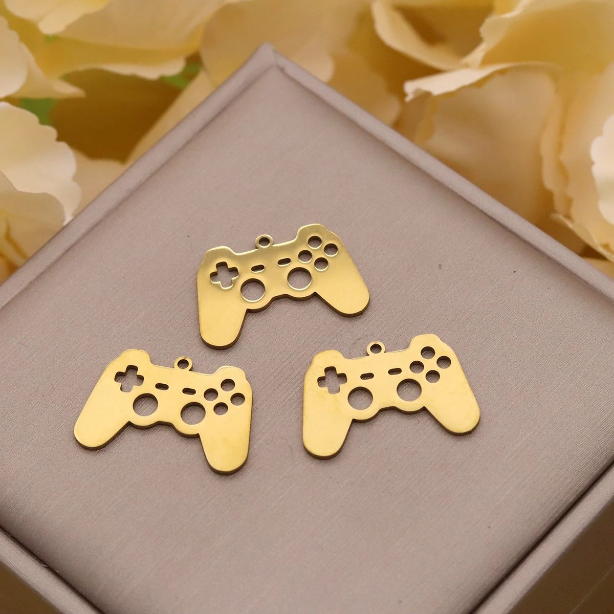 3pcs Trendy Hollow Game Controller Charms Stainless Steel Pendant for Jewelry Making DIY Necklace Earrings Craft Supplies Bulk