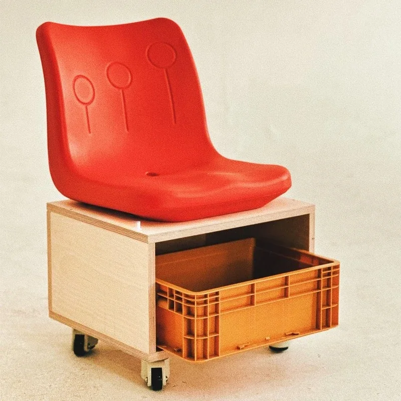 Red Plastic Backrest Birch Chair Electric Gymnasium Stand Chair Movable Seat with Storage Box Creative Chair