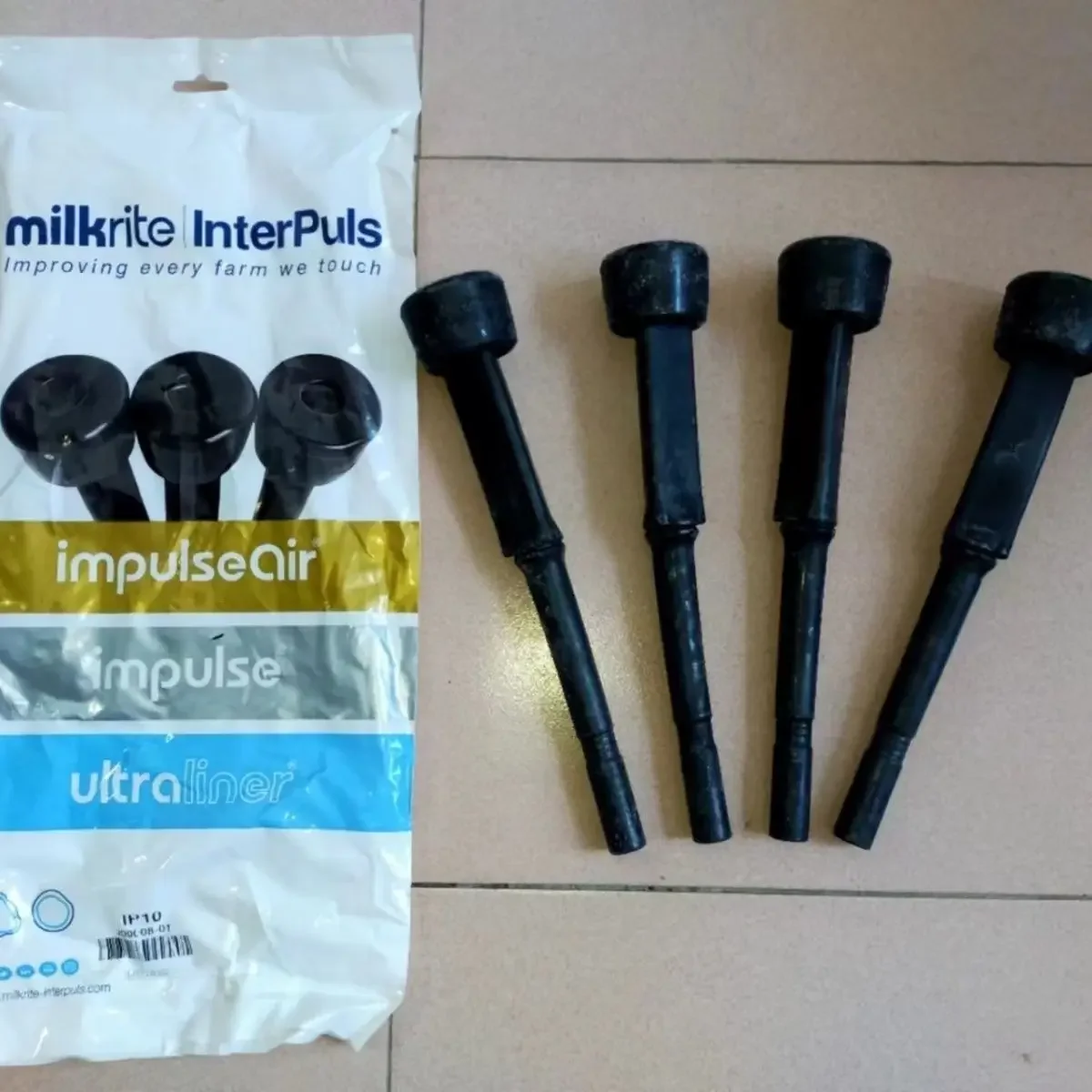High Quality Accessories for Milking Machine, Cow Triangle Lining, One Pack of Four