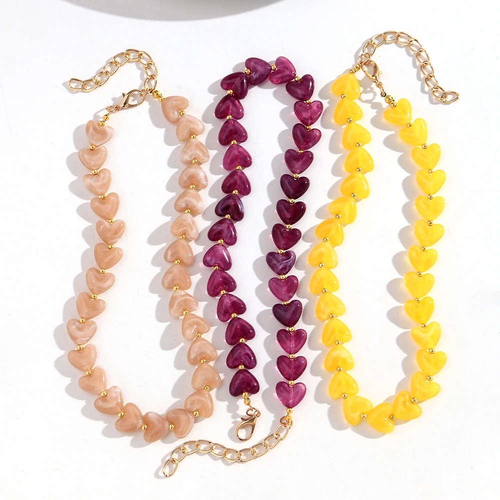 Niedliche Goldene Edelstahl-Halskette mit Bunten Herz-Perlen, Geometrische Herz-Perlen Choker-Halsketten für Frauen, Schmuckgeschenke – Detail 2