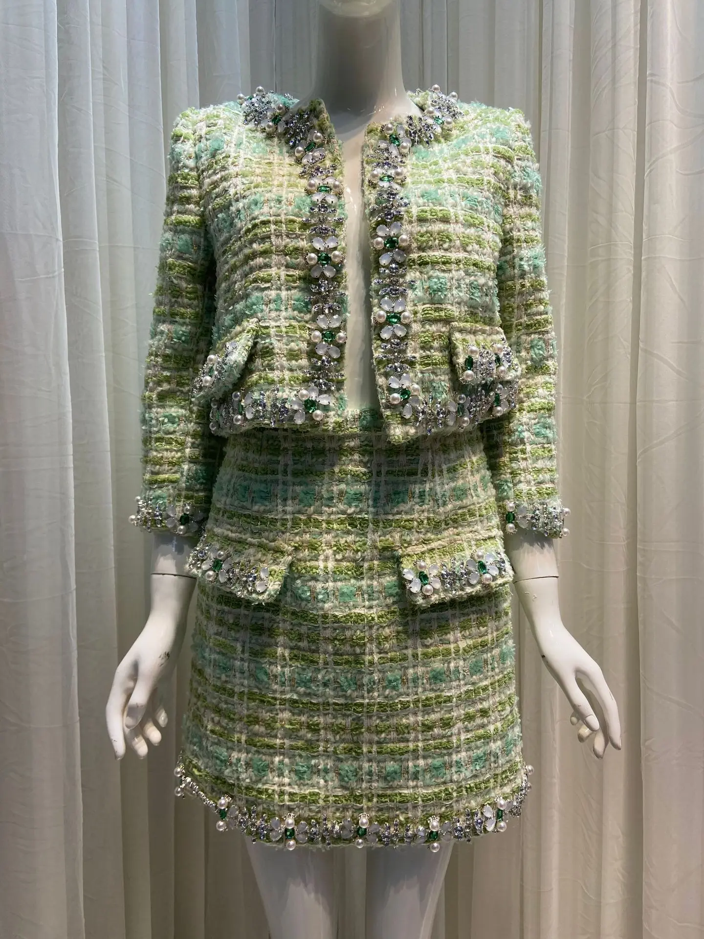 

Spring Autumn Women's High Quality Diamonds O-neck Plaid Tweed Jackets Short Coat F187