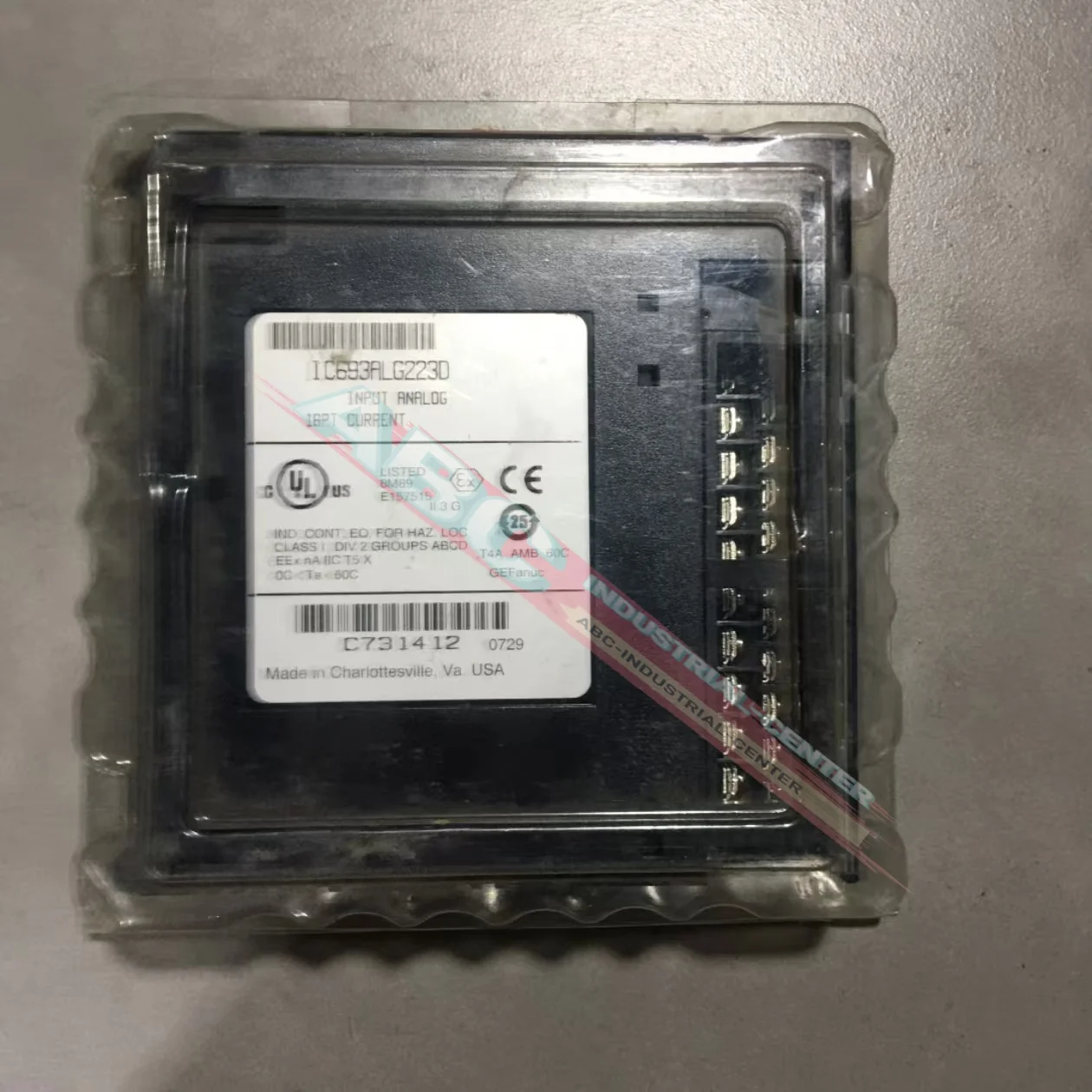 

IC693APU300J Новый оригинальный контроллер IC693MDL940H
