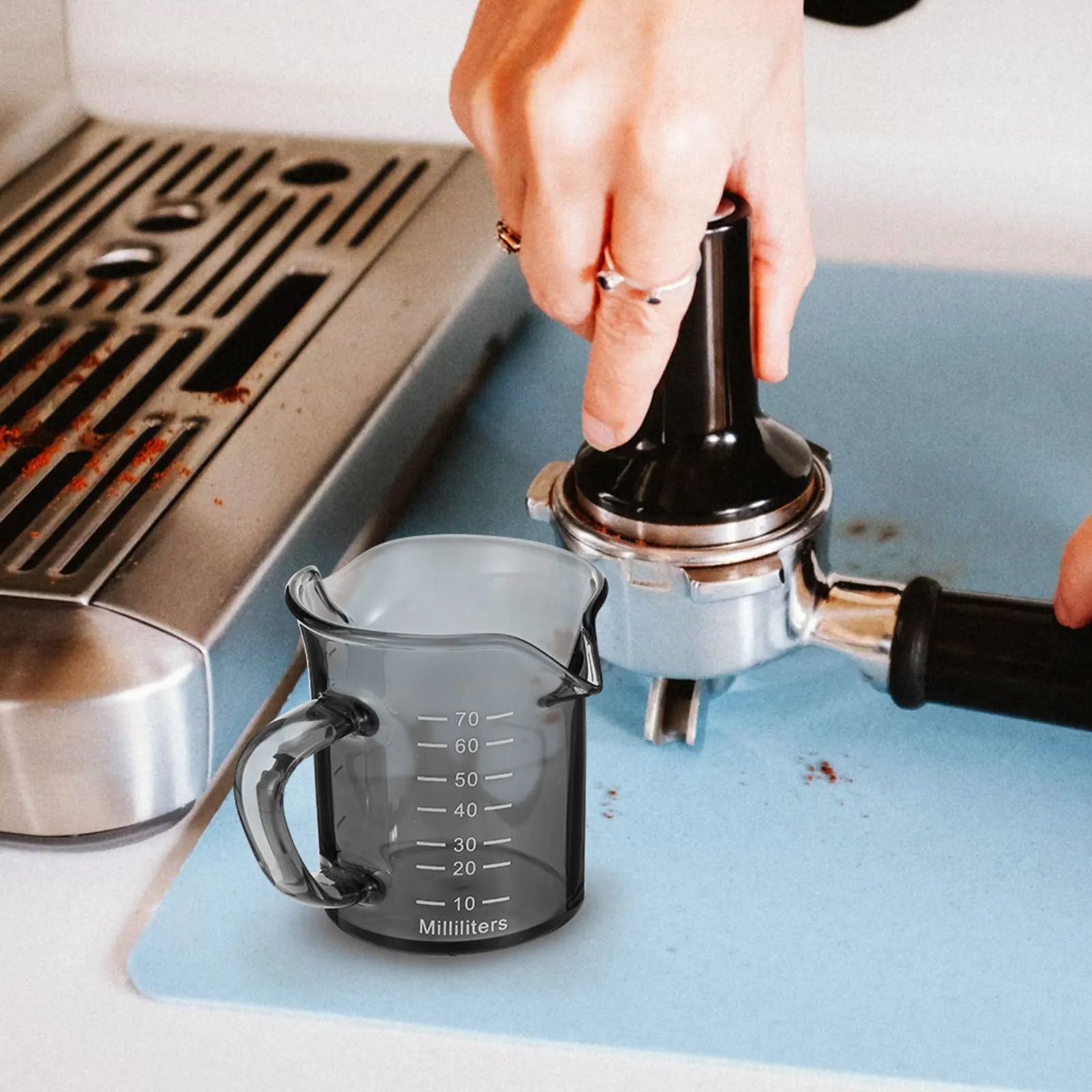 Glass Coffee Milk Pitcher for Latte Art Professional Use Lightweight Easy Clean Smooth Design Household Measuring Milk