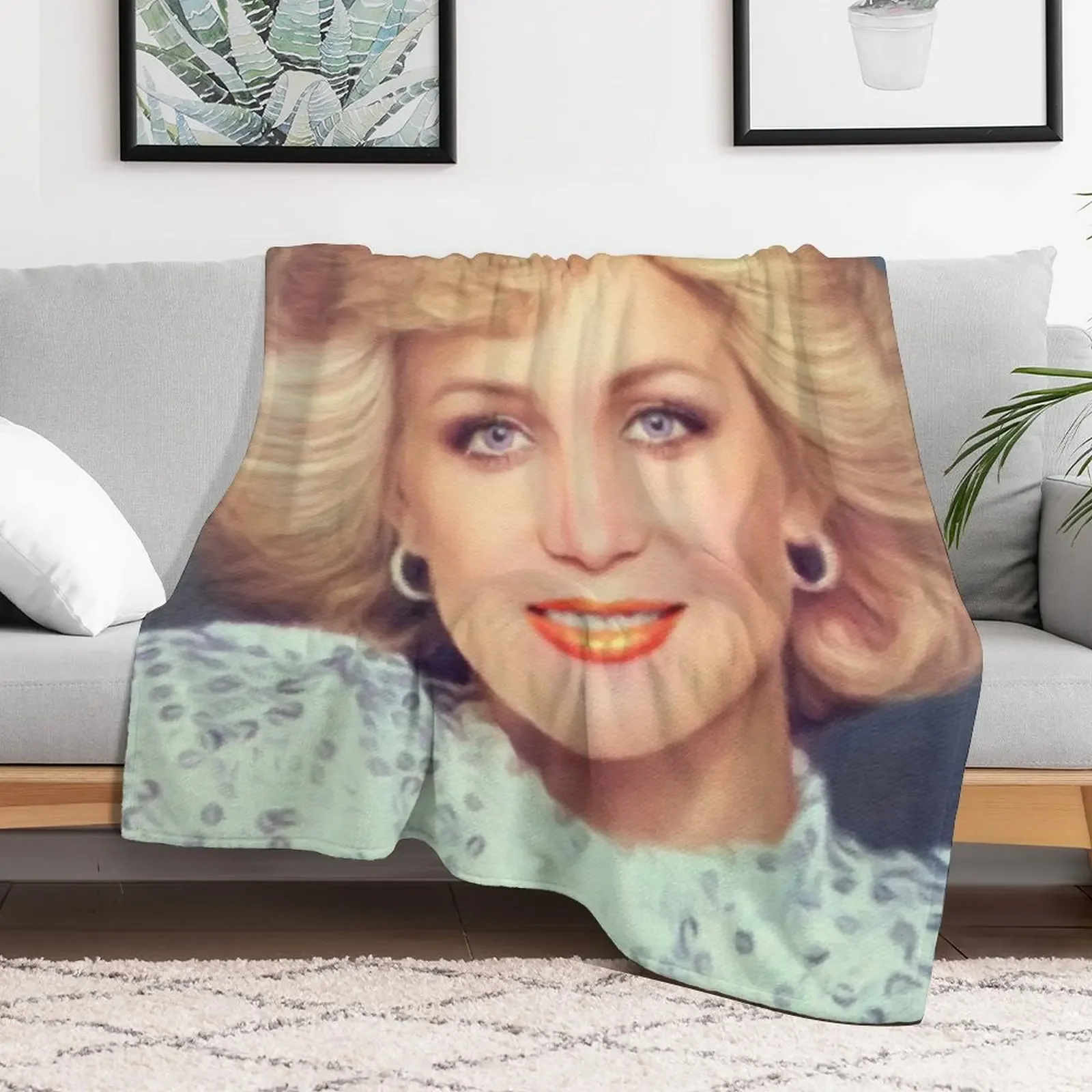 Barbara Mandrell, Music Legend Throw Blanket Fade Resistant Durable Throw Blanket