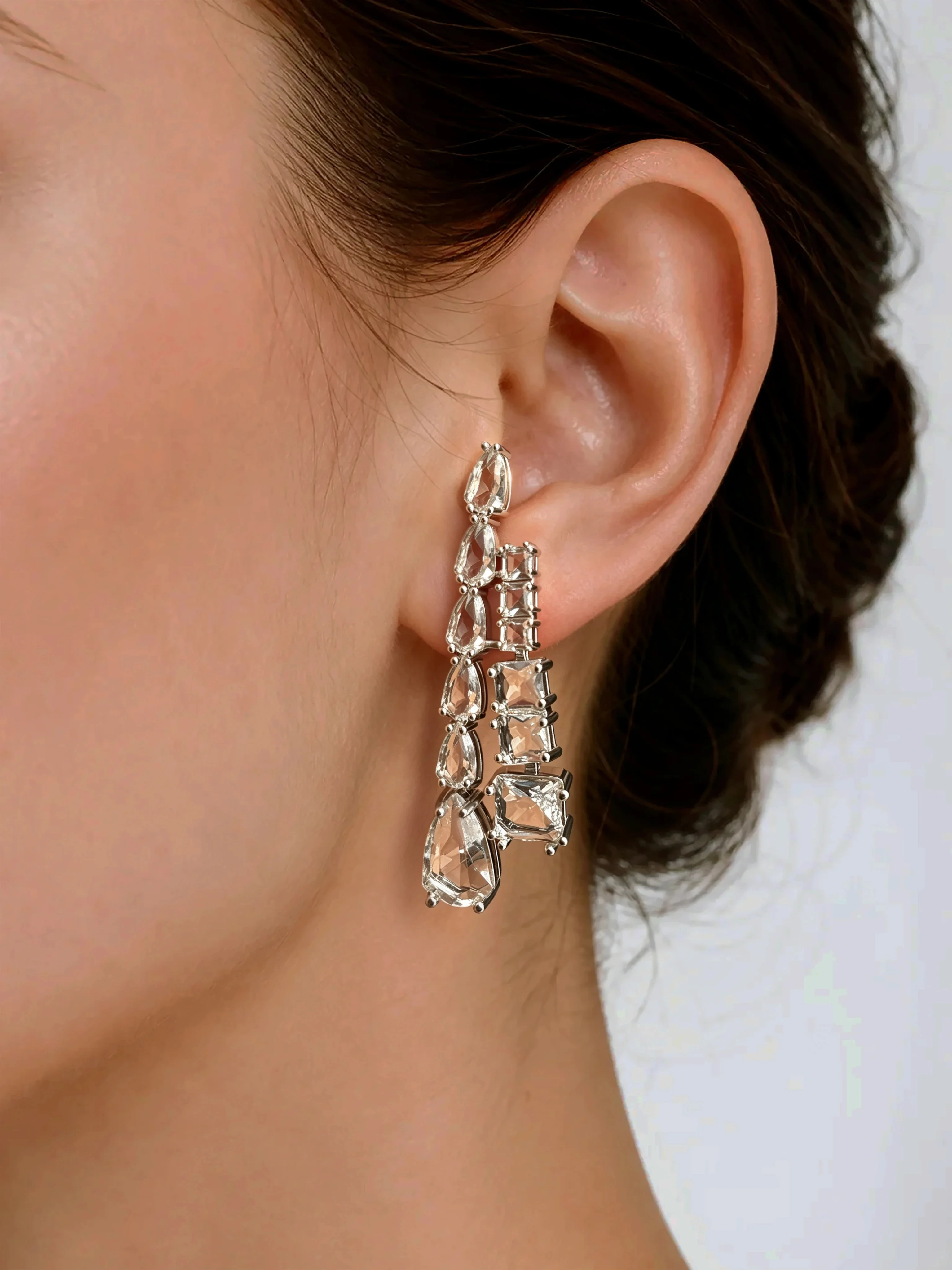 Unique Exaggerated Super Sparkling Zircon Water Drop Earrings for Women Long Tassel Crystal Drop Earrings Luxury Delicate