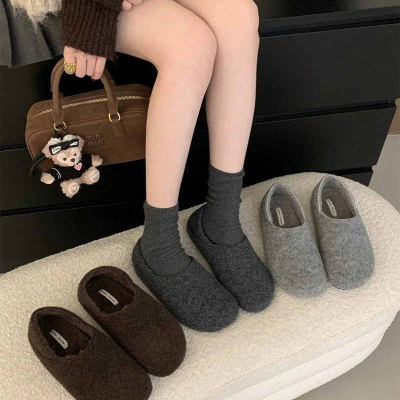 2025 겨울 신상 여성 클래식 단색 부드러운 밑창 미끄럼 방지 캐주얼 슬리퍼 편안하고 따뜻한 면 슬리퍼