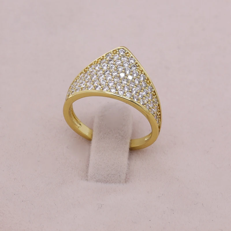 2025 New Micro Pave 5A Cubic Zirconia Ice Out Ring Prong Setting CZ Bling Women Men Wedding Engagement Rings