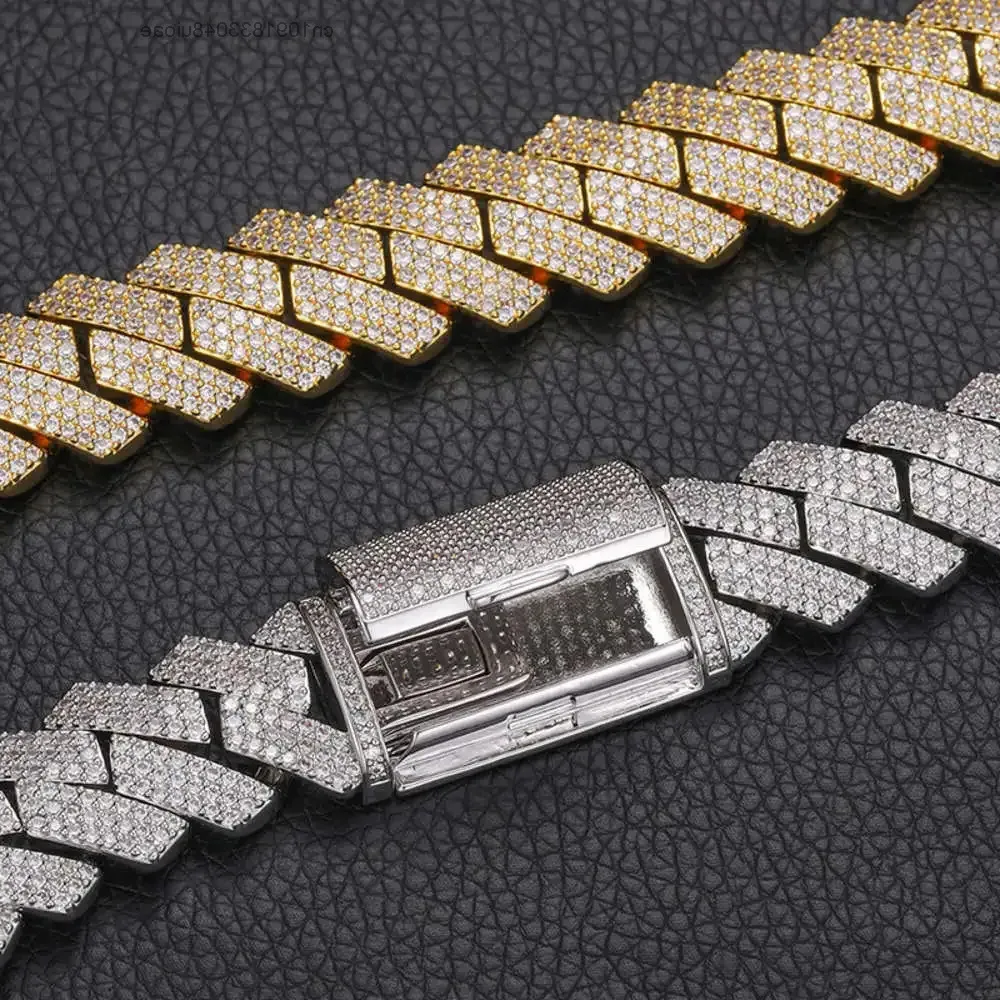 

High Quality 16mm Iced Out Miami Cuban Link Bracelets 925 Vvs Moissanite with Brilliant Sparkle