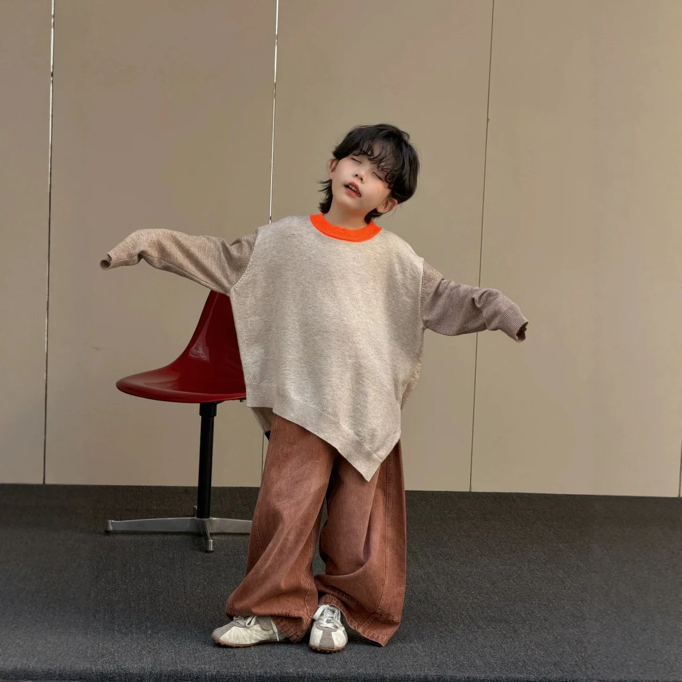 2026 Autumn New Boys' Color Contrast Splicing Knitted Sweater Water Washed Wide Leg Jeans Fashion Children Clothing
